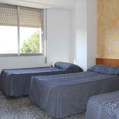 Hostal Mengual Gandía Habitación foto