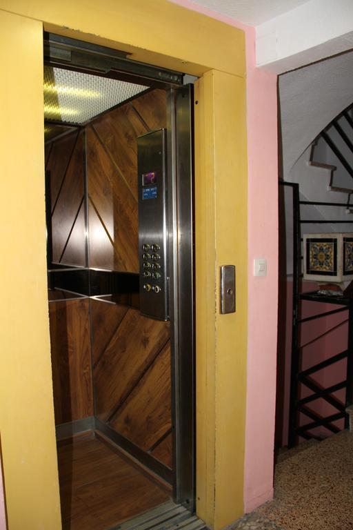 Hostal Mengual Gandía Exterior foto