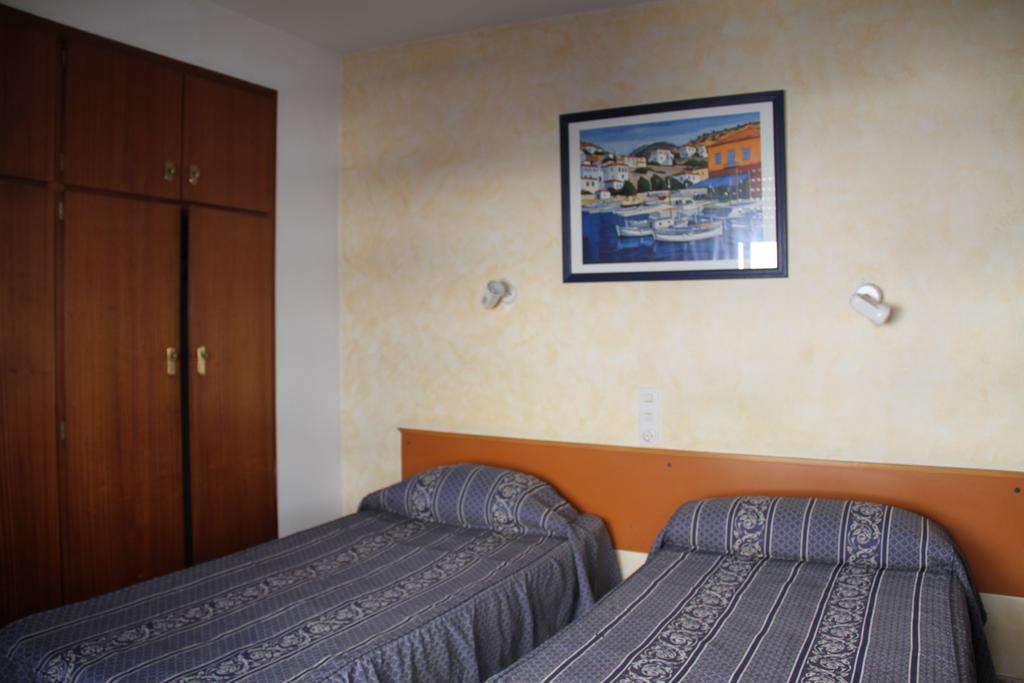 Hostal Mengual Gandía Exterior foto